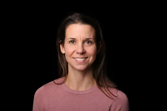 粉丝在社区热烈讨论S15比赛